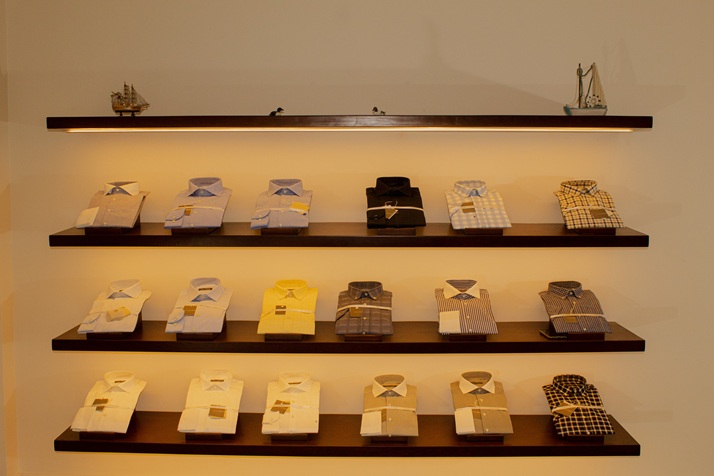 Clothing rack